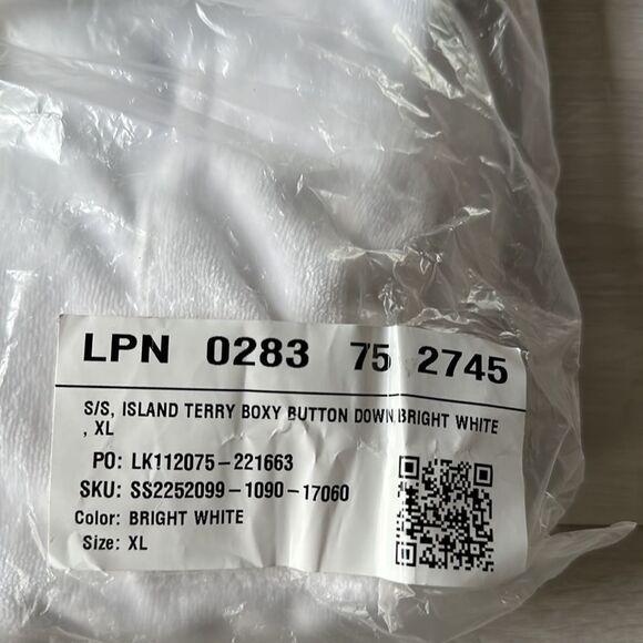 Fabletics Island Terry Boxy Button Up White XL‎ NWT IN PACKAGING - Picture 4 of 4